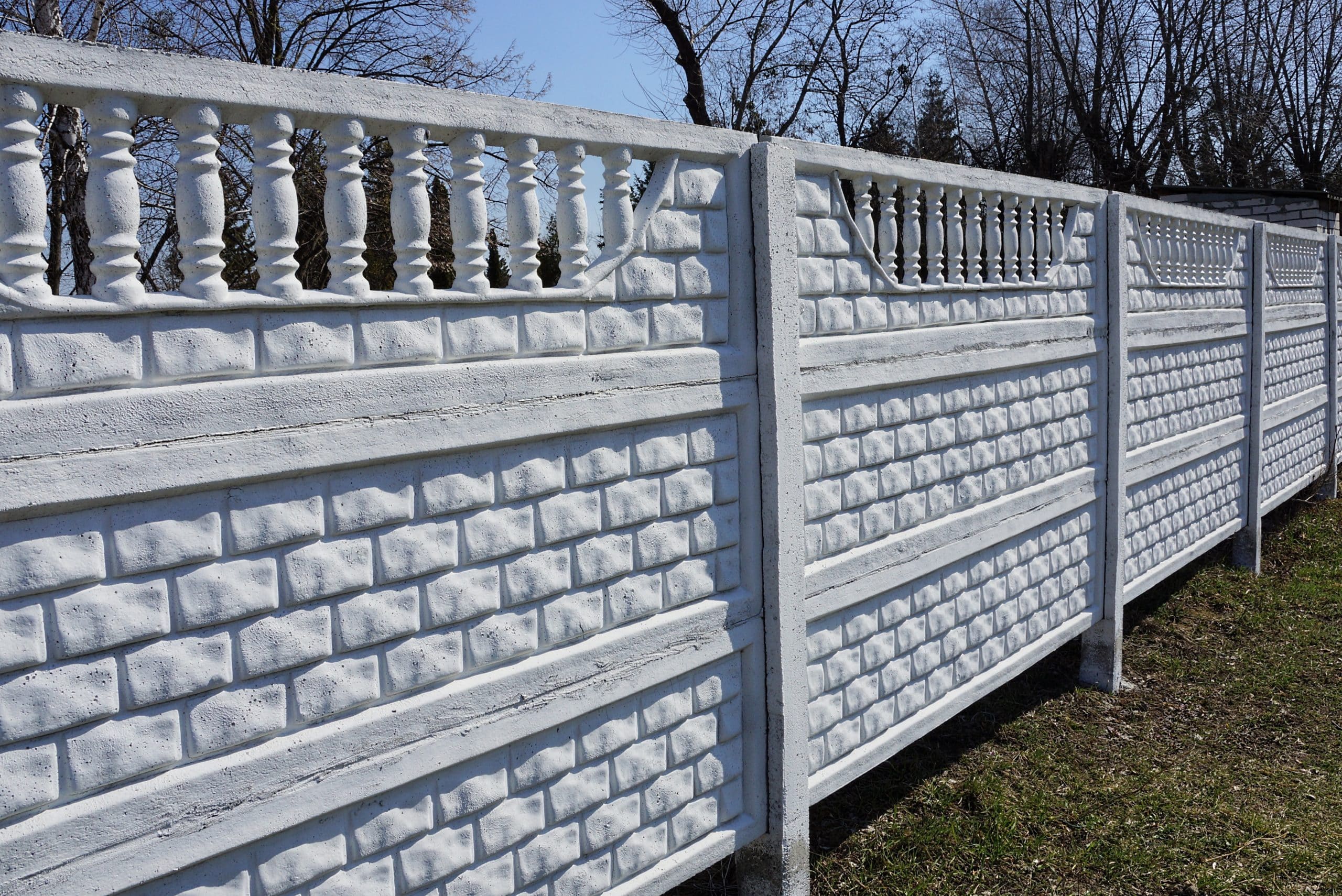 Construction : les différentes possibilités pour une clôture en béton